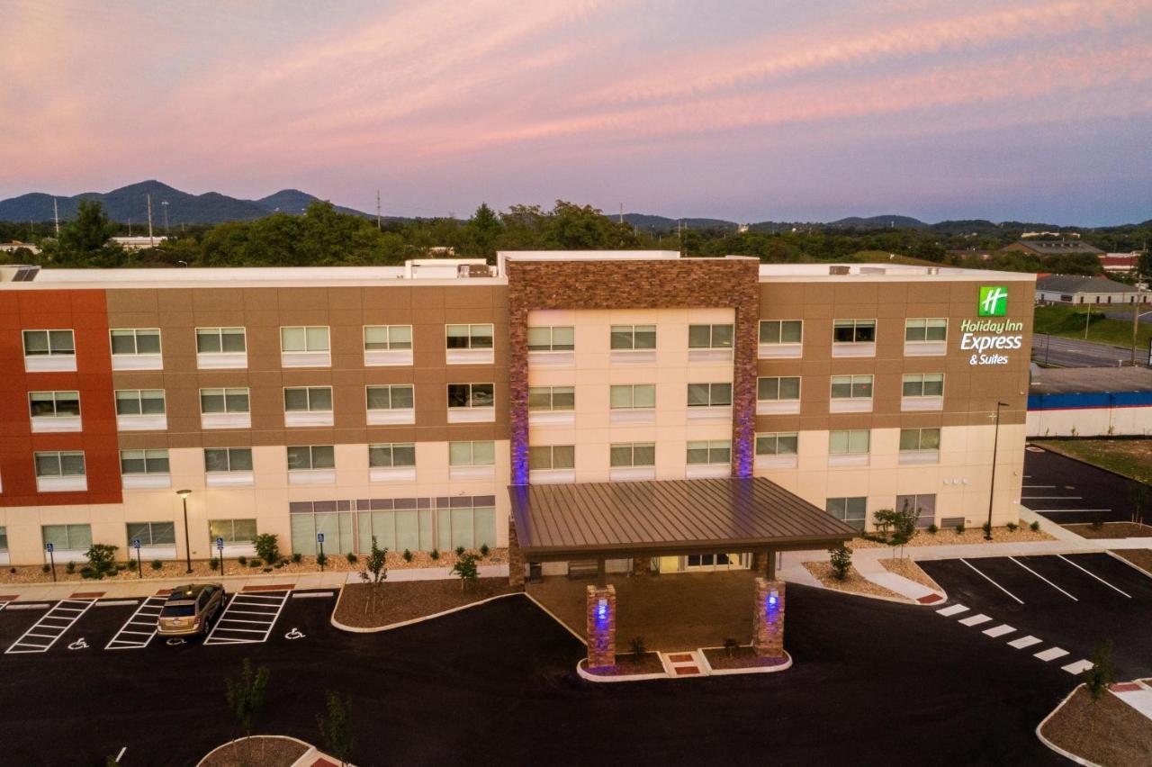 Holiday Inn Express & Suites - Roanoke - Civic Center Luaran gambar