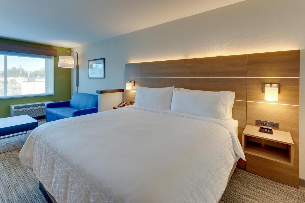 Holiday Inn Express & Suites - Roanoke - Civic Center Luaran gambar