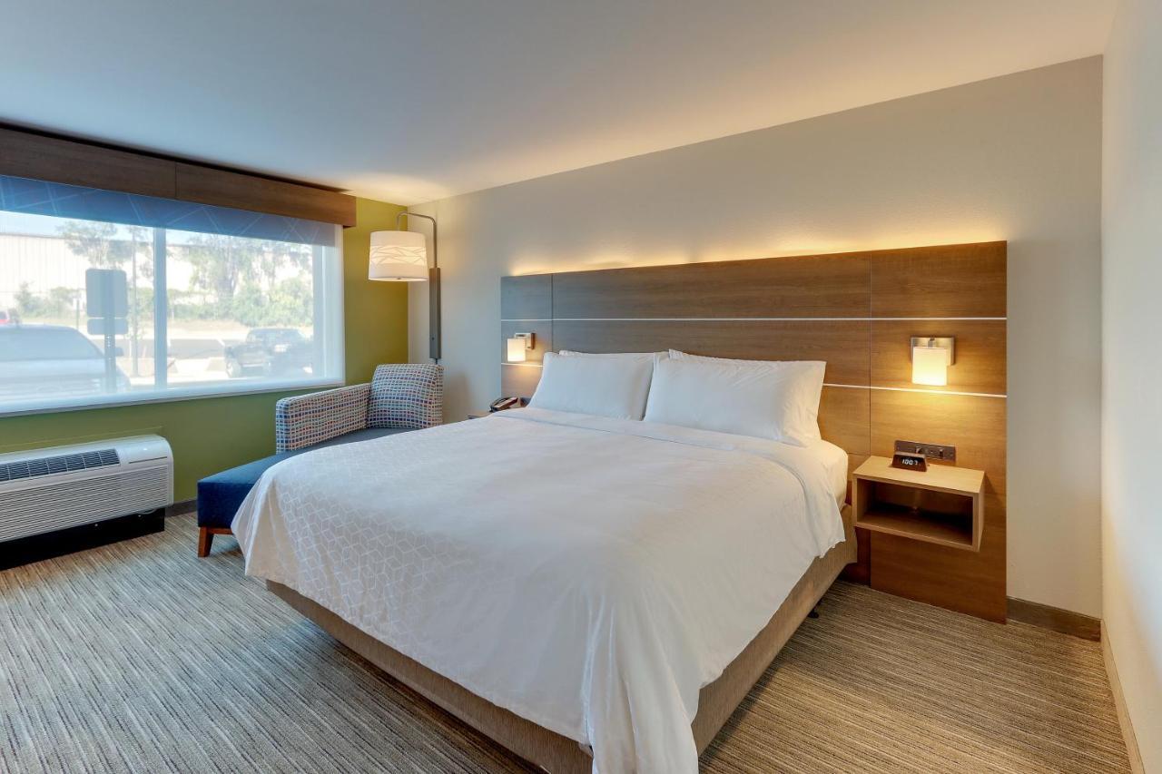 Holiday Inn Express & Suites - Roanoke - Civic Center Luaran gambar
