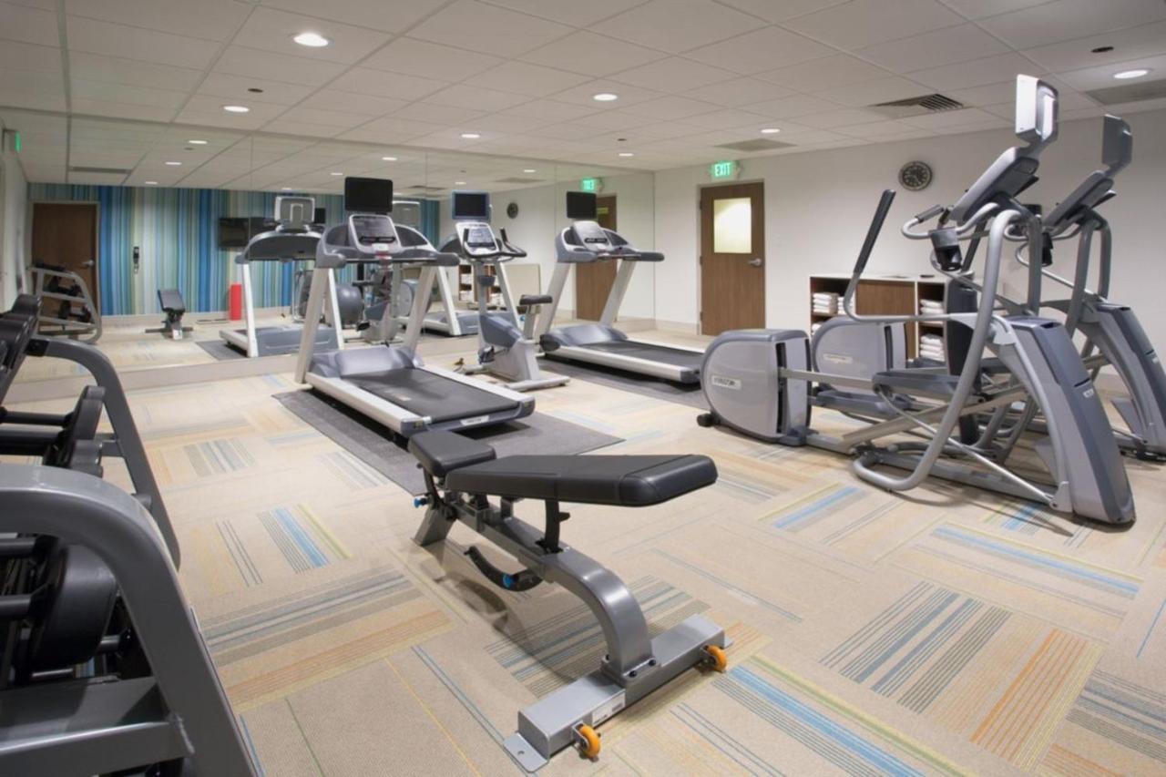 Holiday Inn Express & Suites - Roanoke - Civic Center Luaran gambar