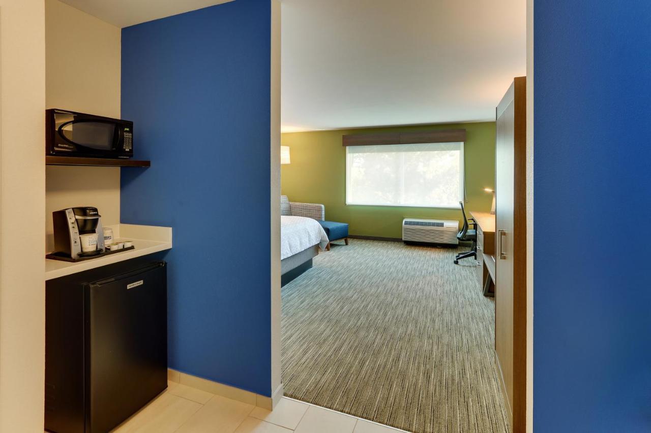 Holiday Inn Express & Suites - Roanoke - Civic Center Luaran gambar