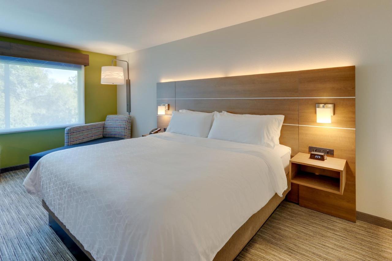 Holiday Inn Express & Suites - Roanoke - Civic Center Luaran gambar